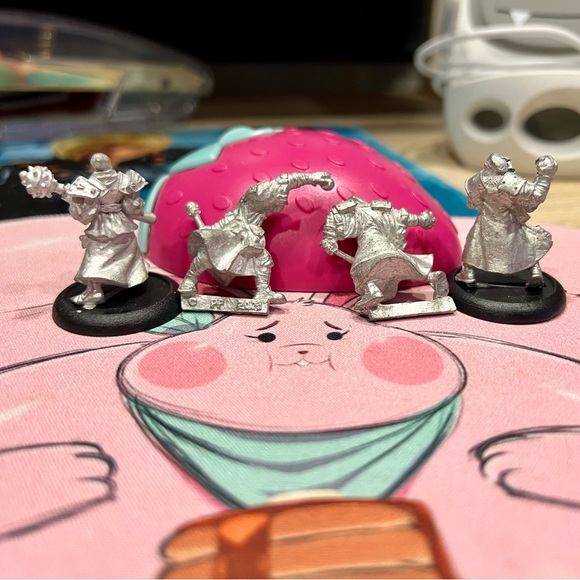 WARMACHINE HORDES MENOTH PROTECTORATE - 4 PACK - HOLY ZEALOTS - Picture 3 of 3